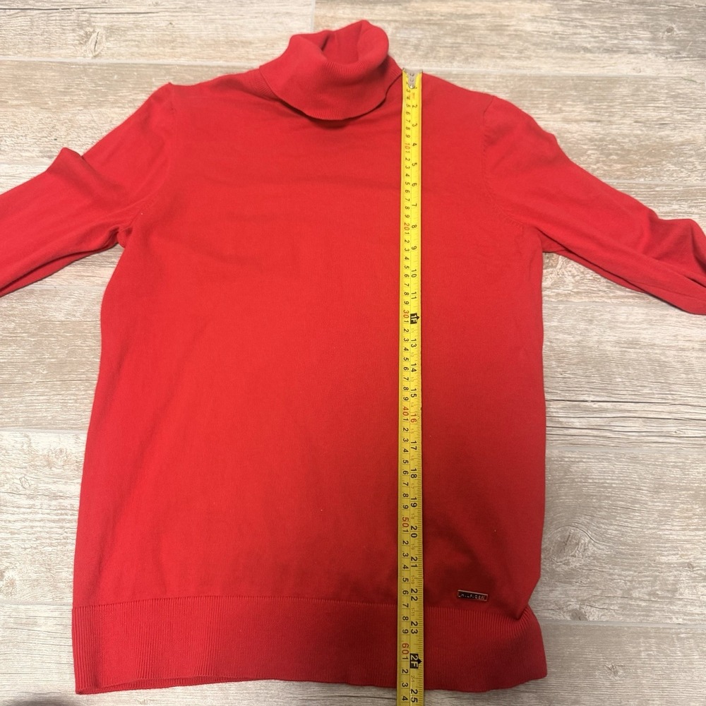 Women's Tommy Hilfinger Red Turtleneck Size Medium Made In‎ Cambodia - Picture 7 of 8